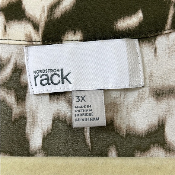 Nordstrom Olive and Cream Floral Blouse - Picture 2 of 5